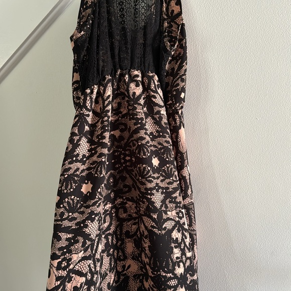 *NWT* Kimchi Blue Empire Dress - Picture 5 of 6